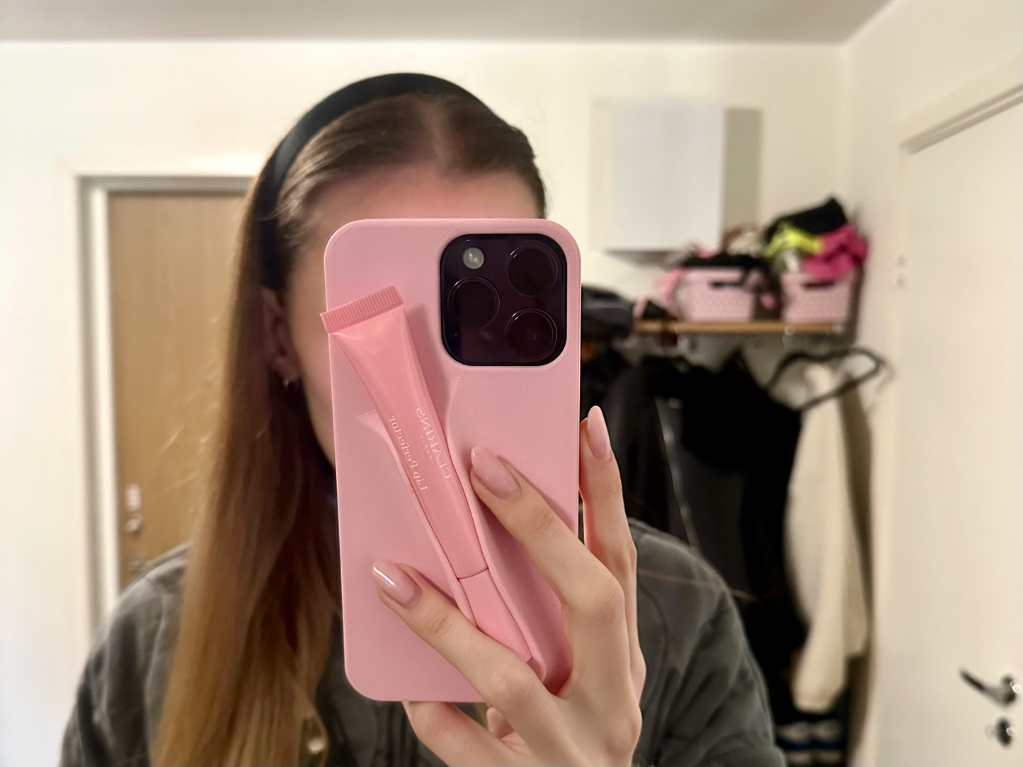 3D Printed Phone Grip Stand – Comfortable Hold & Hands-Free Viewing iphone 16 pro max