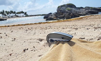 Beach Towel Holder Clip – Keep Your Towel Secure in Wind & Sand